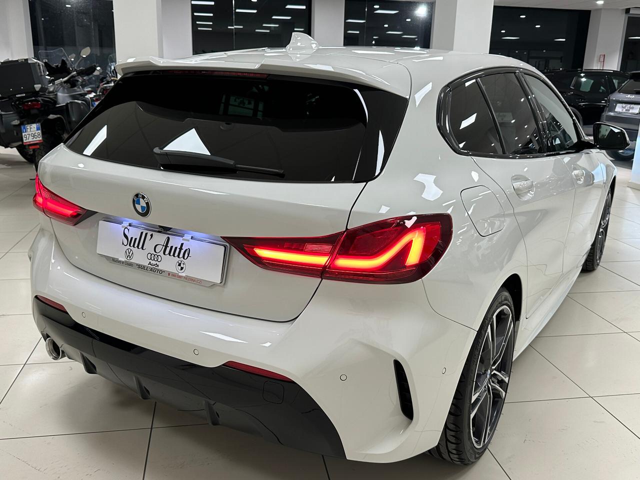 Bmw 116 116d 5p. Msport 116 CV - 2021