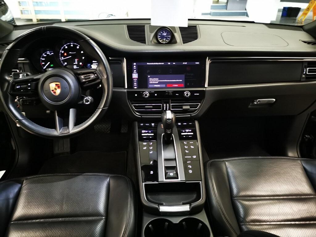 PORSCHE Macan 2.0 T
