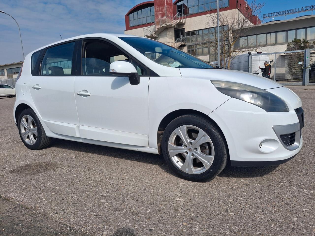 Renault Scénic X-Mod 1.5 dCi 110CV. Luxe-NAVIGATORE-