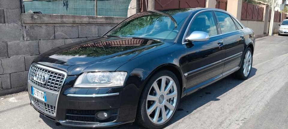 Audi S8