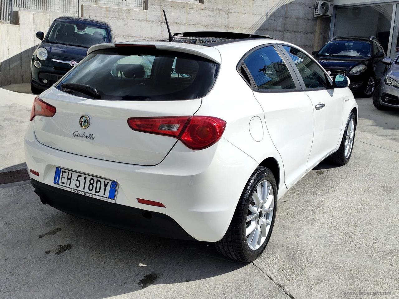 ALFA ROMEO Giulietta 1.6 JTDm-2 105 CV Distinctive TETTO APRIBILE