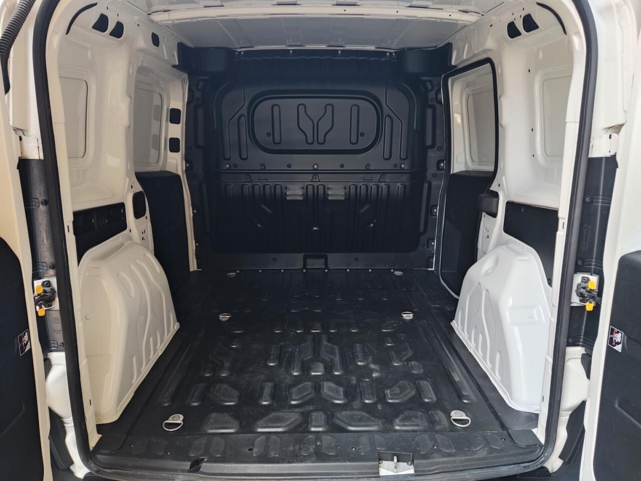 Fiat Doblò 1.3 Multijet Cargo Lamierato