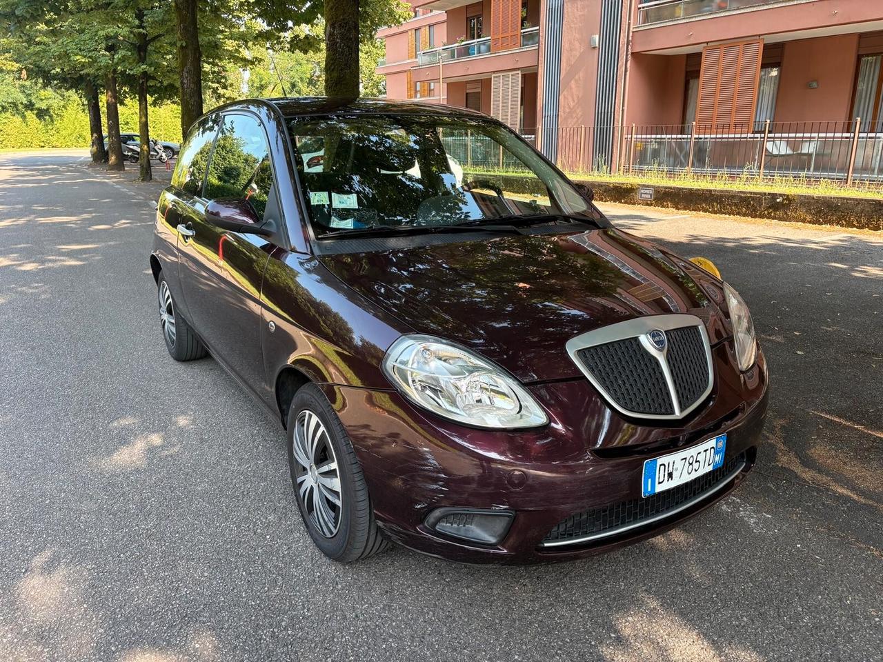 Lancia Ypsilon 1.2 Argento benzina Km. 78.000