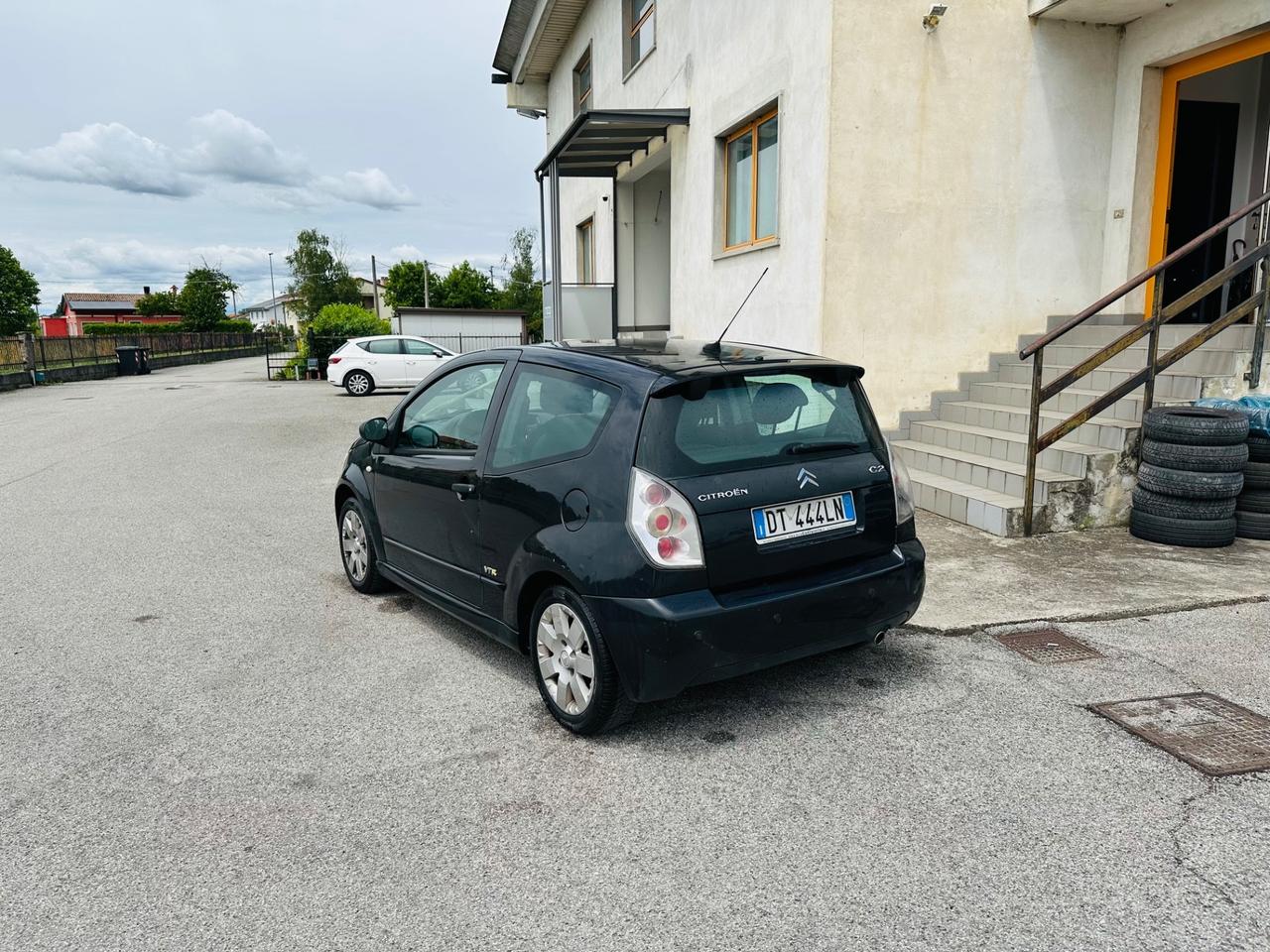 Citroen C2 1.4 benzina vti 2008 215.000km neo patentati