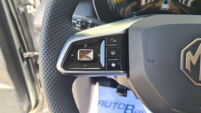 MG ZS ZS 1.5 Hybrid+ Luxury