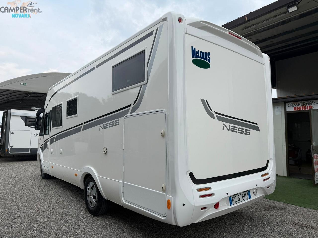 MCLOUIS NESS 73G - MOTORHOME CON LETTI GEMELLI IN CODA