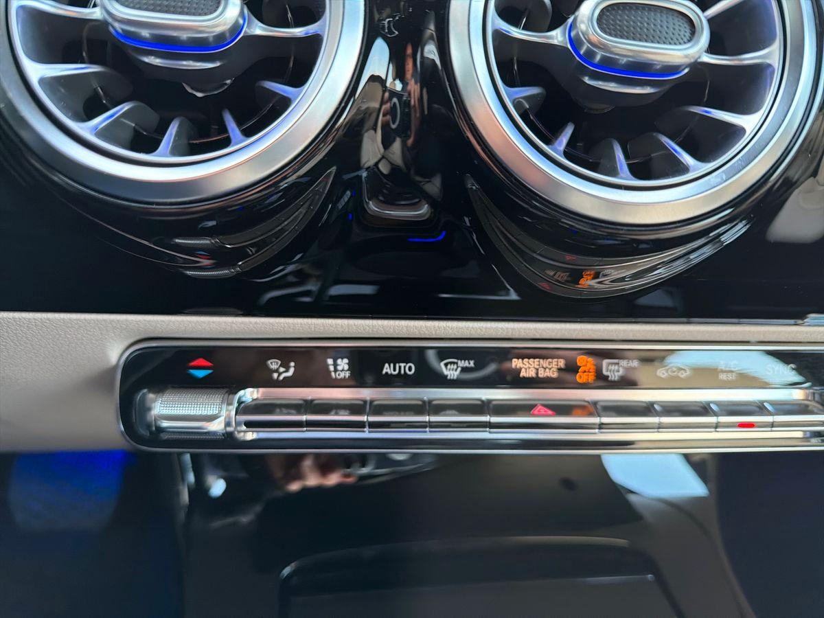 Mercedes-Benz CLA Coupe 180 Sport auto