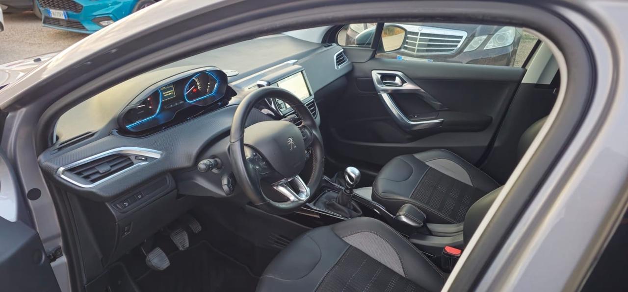 Peugeot 2008 BlueHDi 120 S&S Crossway