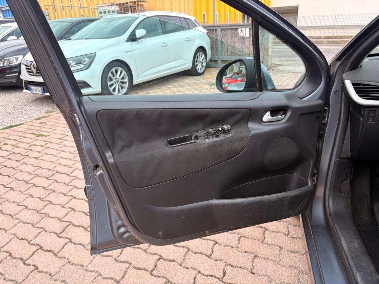 Peugeot 207 1.4 8V 75CV 3p. X Line ECO GPL