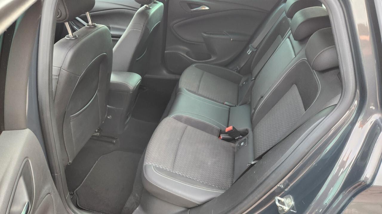 Opel Astra 1.6 CDTi 136CV aut. Sports Tourer Innovation