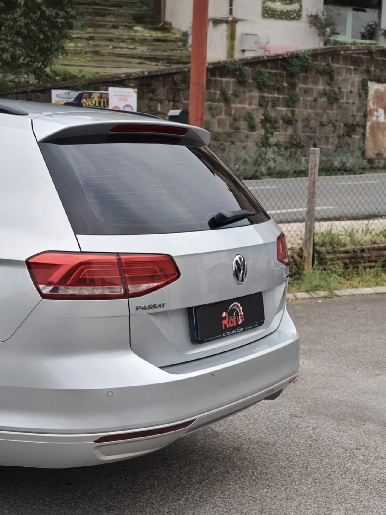 Volkswagen Passat Variant 1.6 TDI 120cv DSG