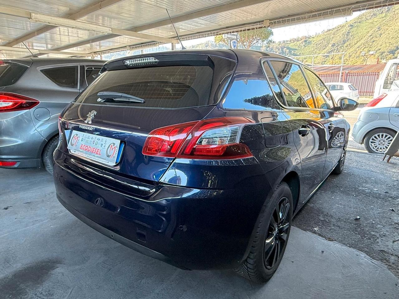 Peugeot 308 BlueHDi 130 S&S Business