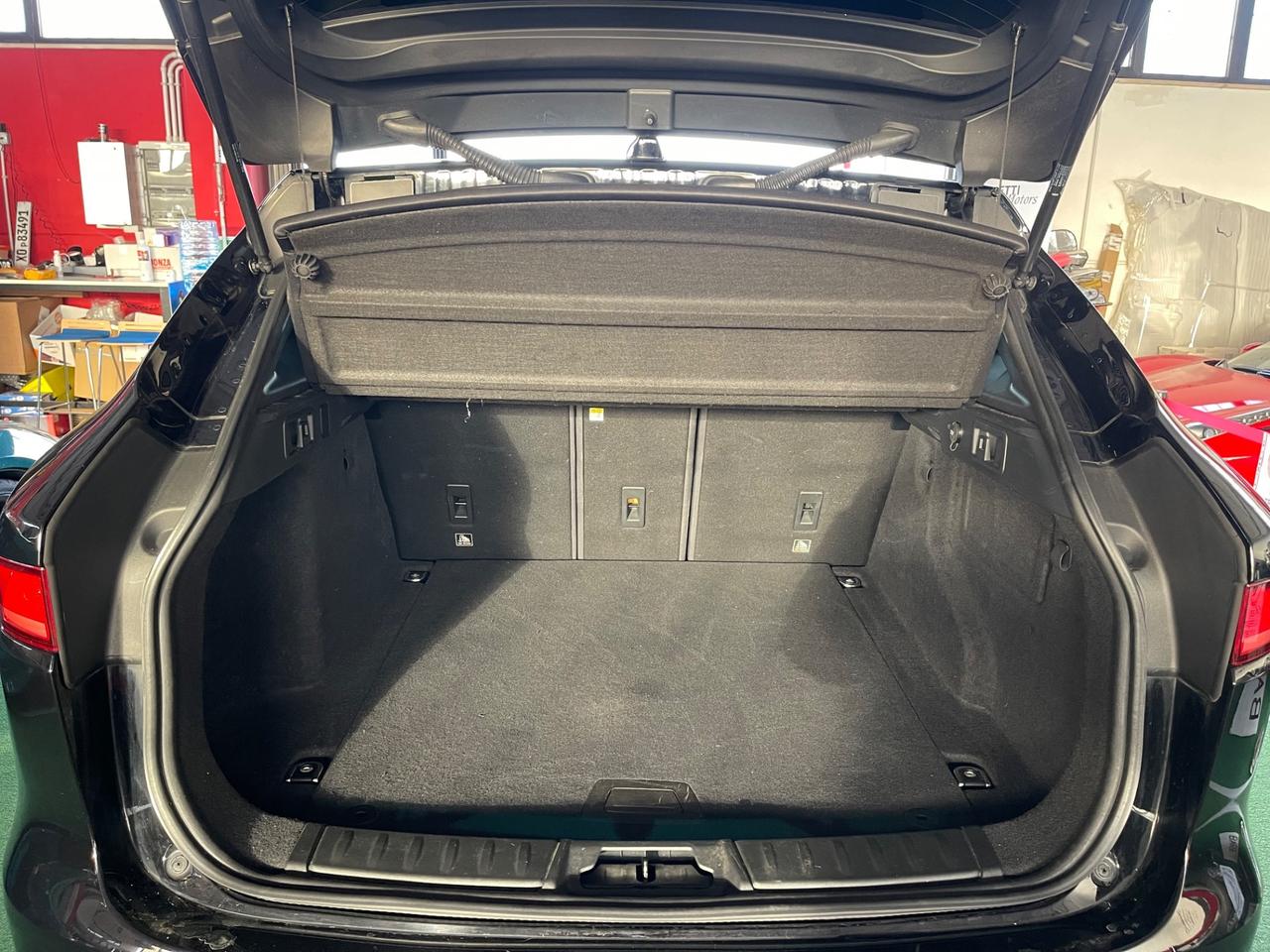 Jaguar F-Pace 2.0 D 180 CV AWD Aut. PERMUTE RATE