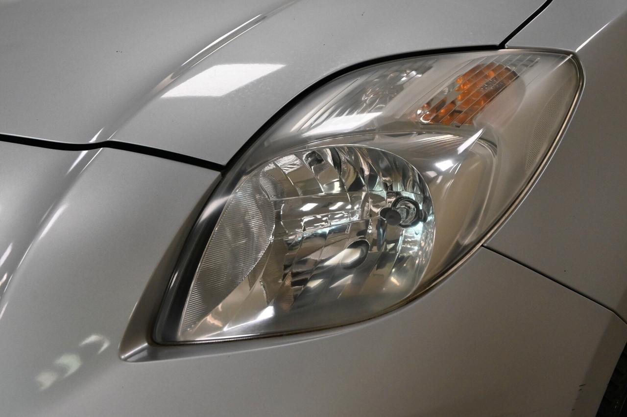 TOYOTA Yaris 2ª serie Yaris 1.0 5 porte Sol