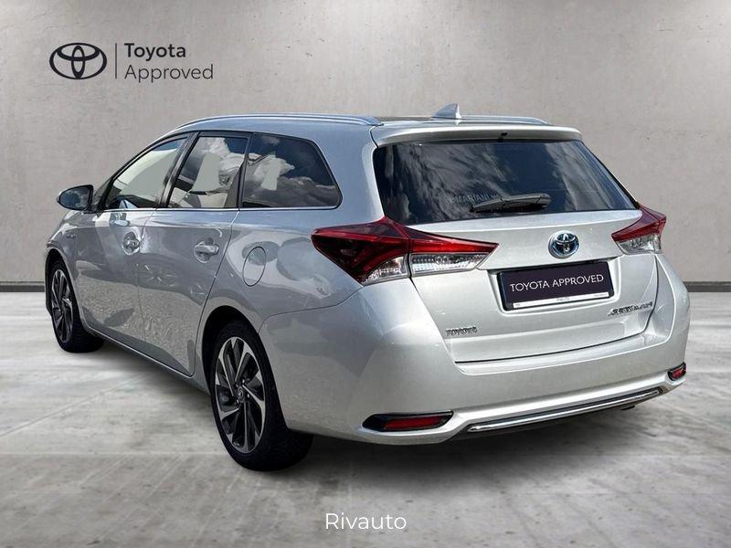 Toyota Auris Hybrid Active +