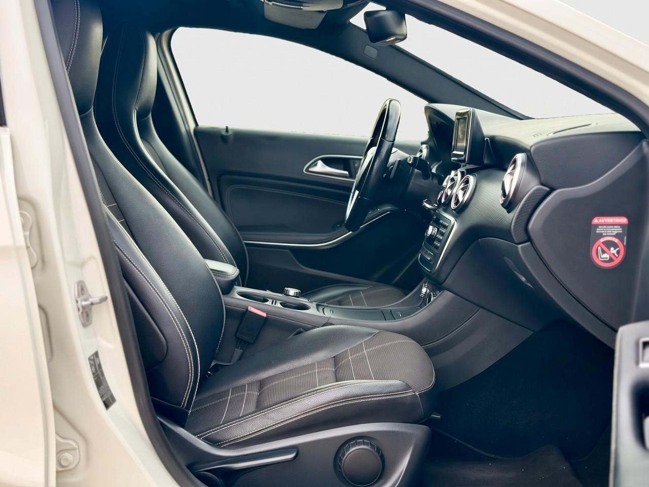 MERCEDES-BENZ A 180 EXECUTIVE AUTOMATICA — SEDILI SPORTIVI, PALETTE, CRUISE CONTROL