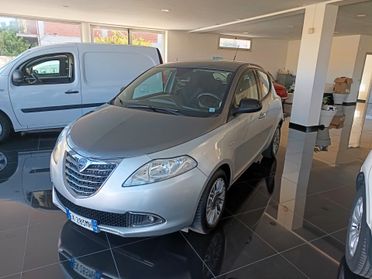 Lancia Ypsilon 0.9 TwinAir 85 CV 5 porte S&S DFN Platinum