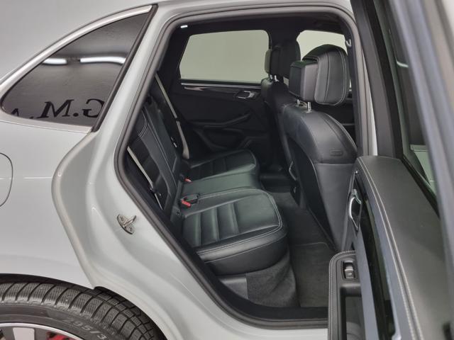 PORSCHE Macan 2.9 S - PDK - TETTOAPRIBILE 381 CV