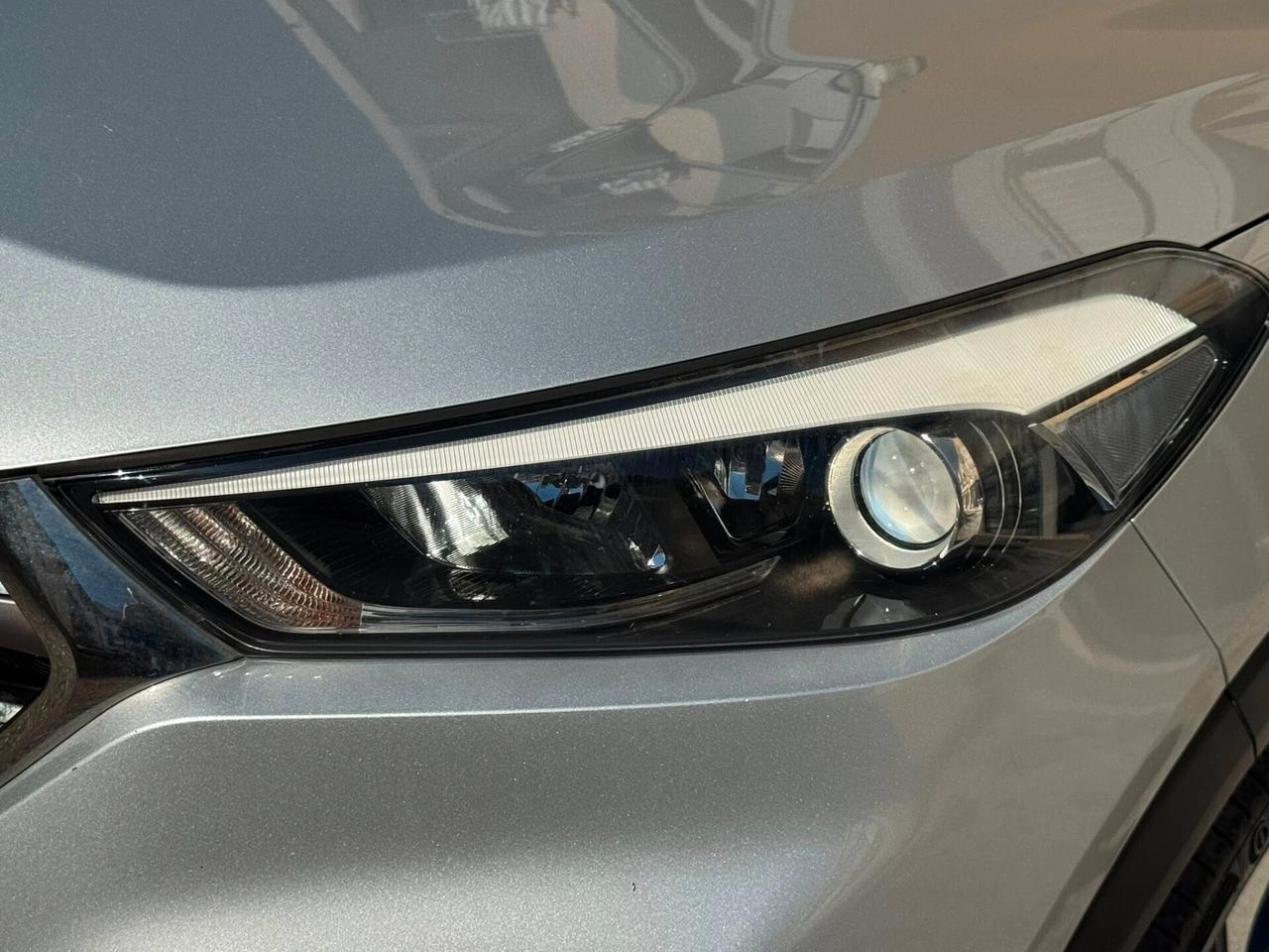 HYUNDAI TUCSON 1.7 CRDI 115 CV. 2WD NAVI+CERCHI+RETROCAMERA