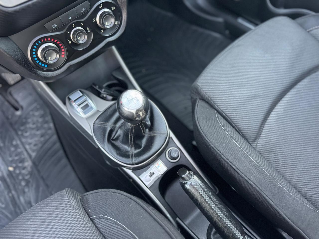 Alfa Romeo MiTo 1.3 JTDm-2 95 CV S&S Distinctive Sport Pack