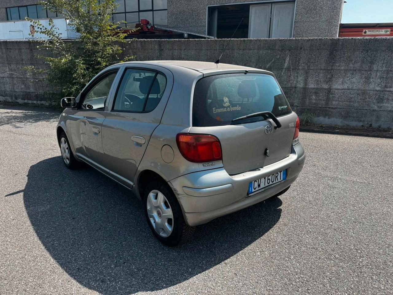 Toyota Yaris 1.0 16V 5p Sol - 130.000 km - Tagliandata - Neopatentati