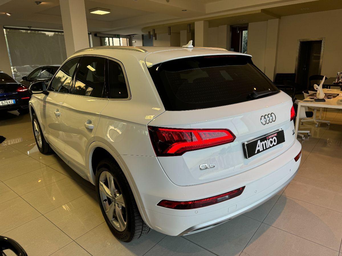 AUDI - Q5 - 2.0 TDI 190CV quattro S-tronic Cokpit