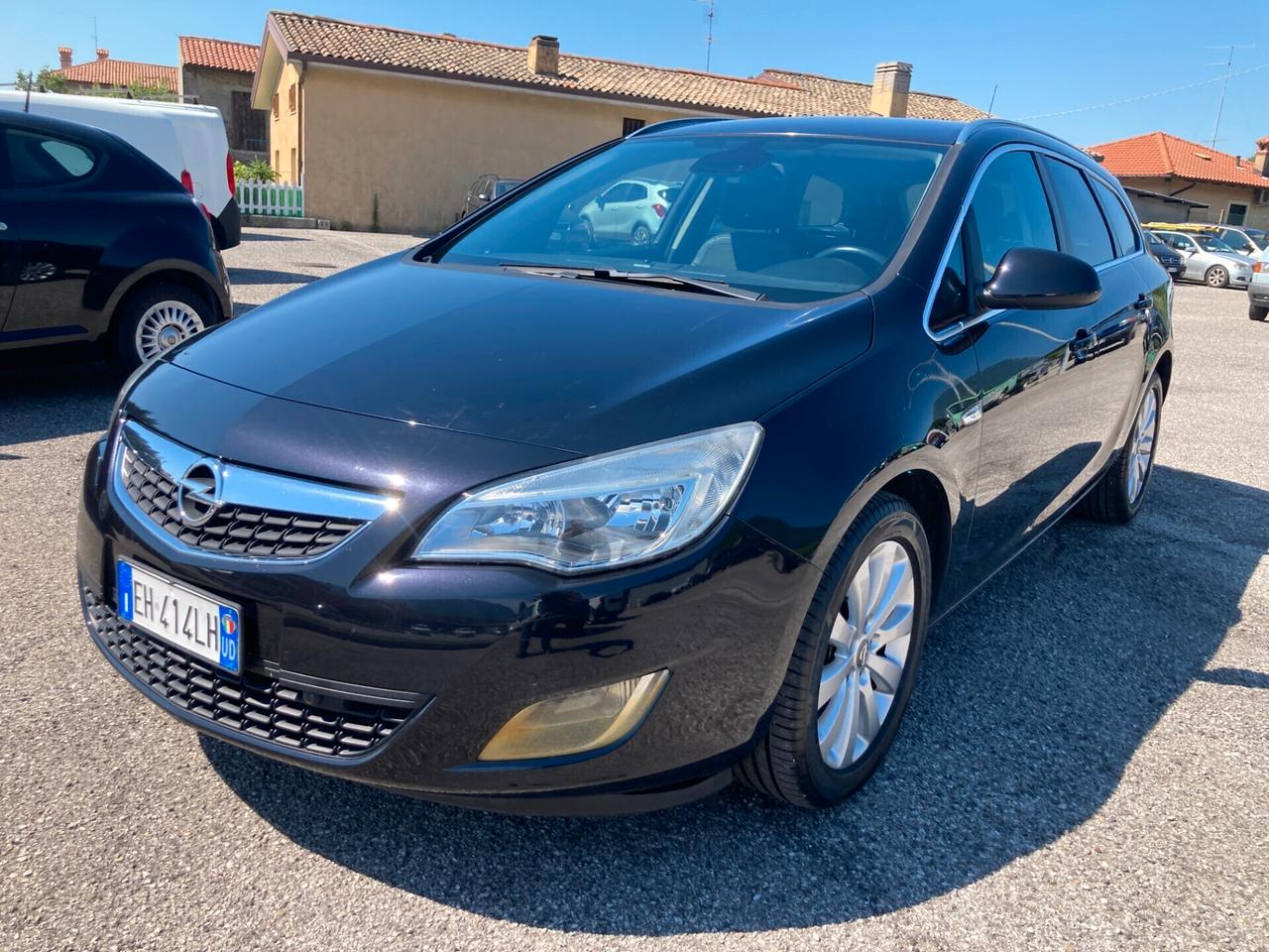 Opel Astra 1.7 CDTI 110CV Sports Tourer Cosmo