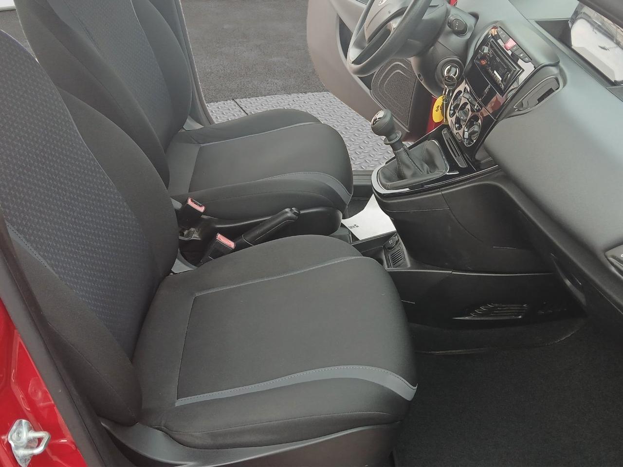 Lancia Ypsilon 5 Porte Ypsilon 1.2 Silver 69cv