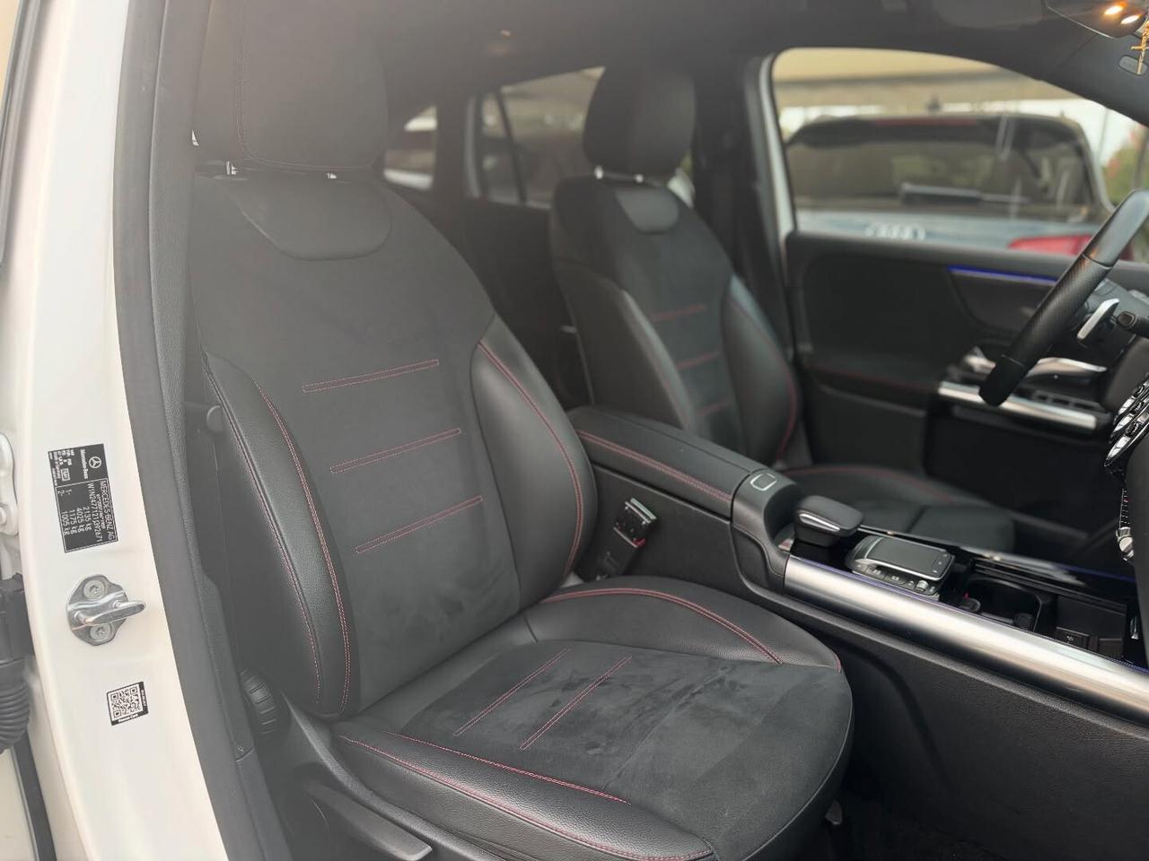 MERCEDES GLA 200d PREMIUM AMG