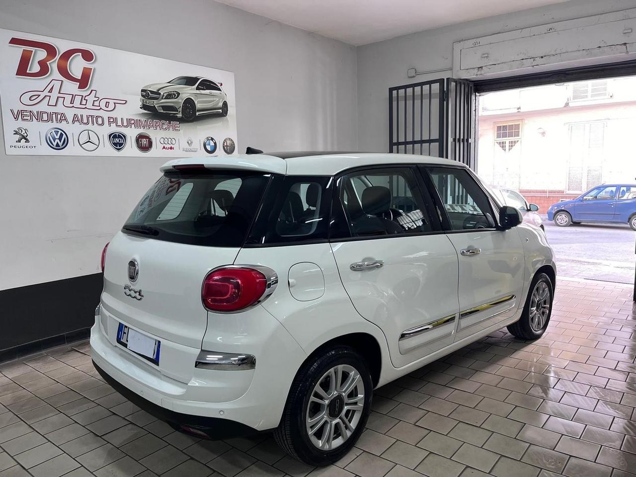 Fiat 500L 1.6 Mjt lounge tetto/nav full