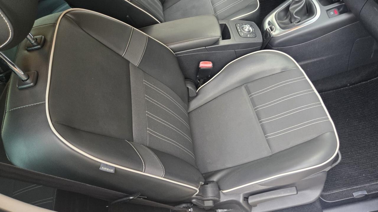 Renault Scenic Scénic XMod 1.6 dCi 130CV St