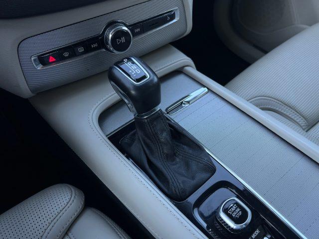 VOLVO XC90 D5 AWD Geartronic 7 posti Inscription