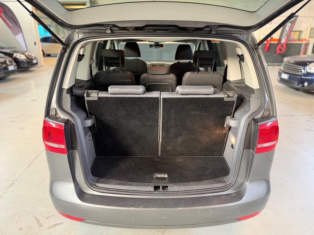 Volkswagen Touran 1.6 TDI Comfortline 7 POSTI NEOPATENTATI