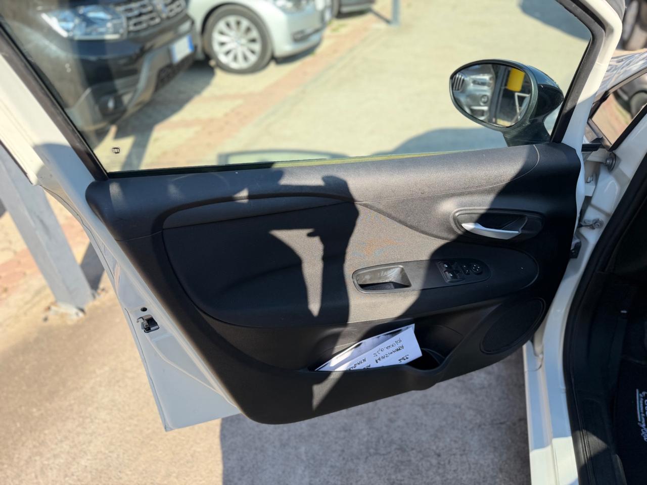 Fiat Punto 1.3 MJT 75 CV 5 porte Pop