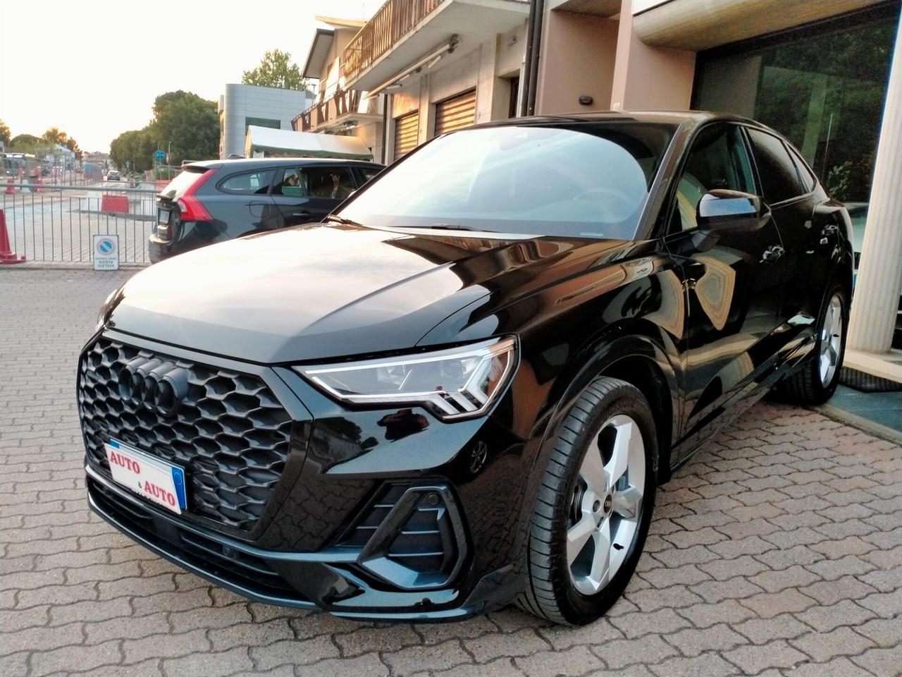 AUDI Q3 SPORTBACK 35 2.0TDI 150CV "QUATTRO" S.TRONIC PACK BLACK LINE / BLACK RINGS