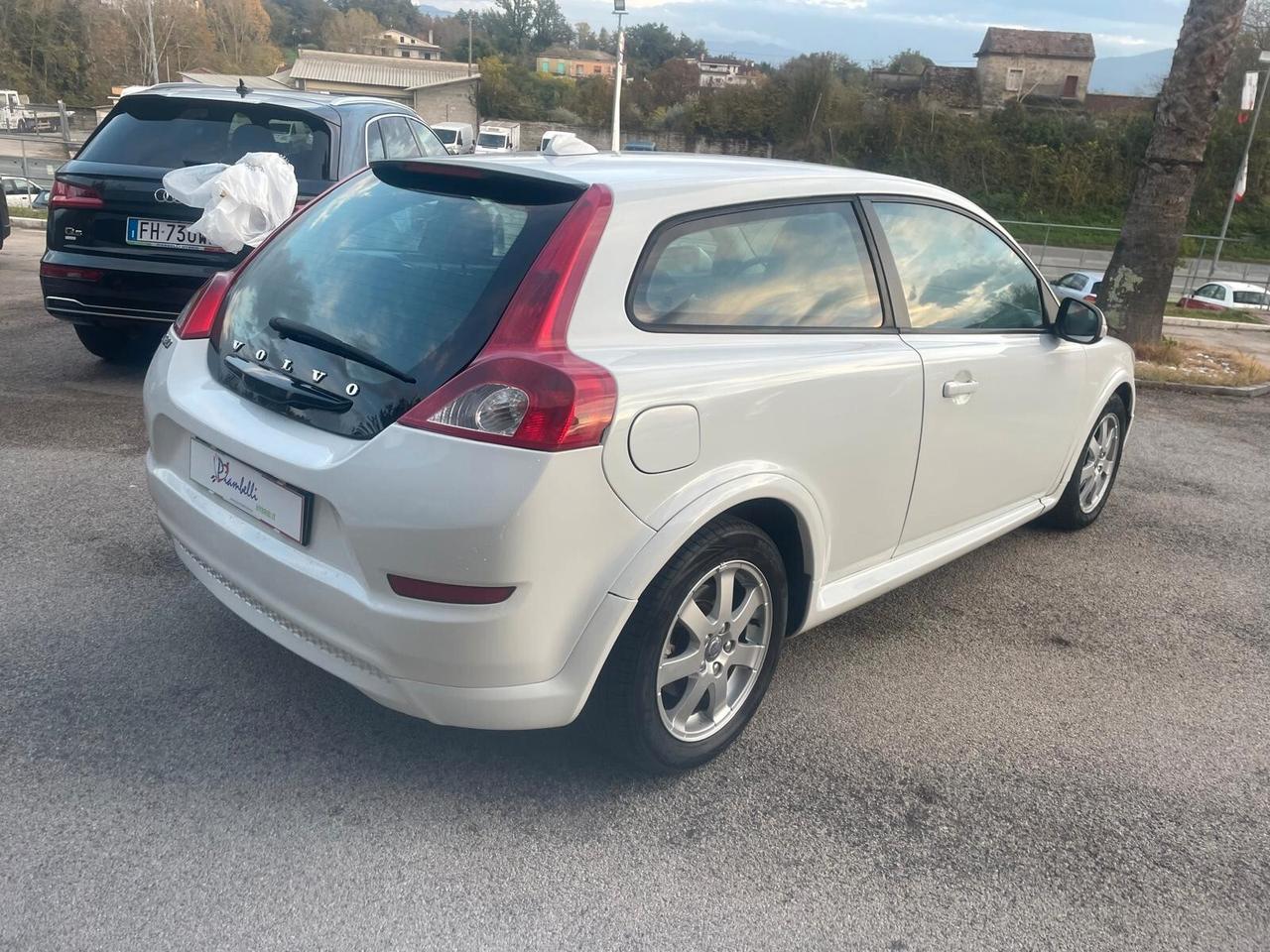 VOLVO C30 1.6 D DRIVE SUMMUM