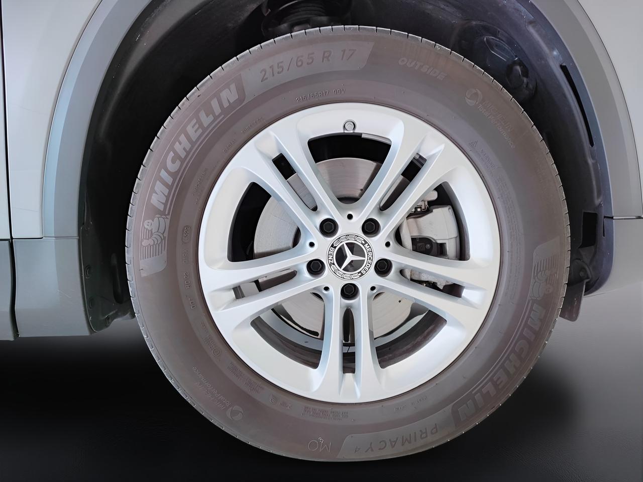 Mercedes-Benz GLA-H247 2020 - GLA 200 d Sport Plus 4matic auto