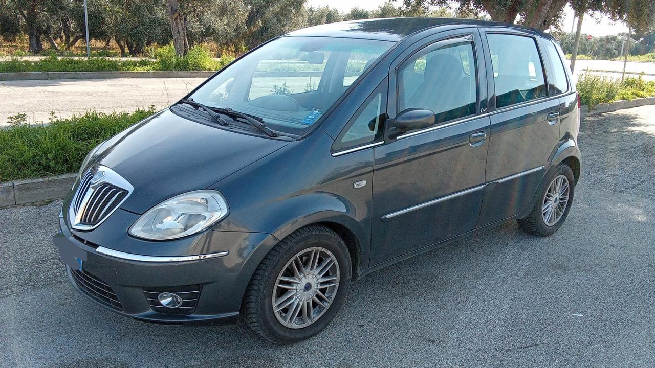 Lancia MUSA 1.3 Multijet 16V 90 CV Oro Plus