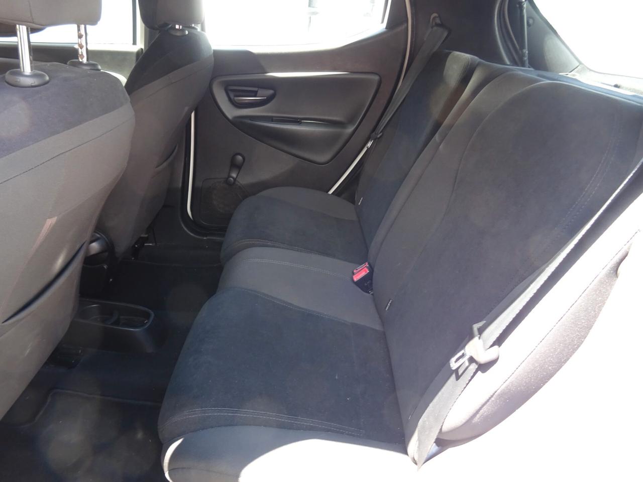 Lancia Ypsilon 0.9 TwinAir 85 Metano Ecochic Elle