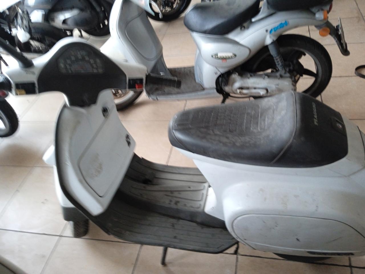 Piaggio Vespa 50 LXV
