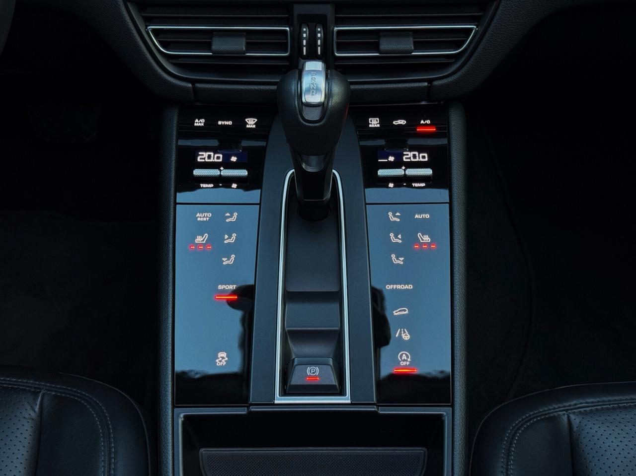 Porsche Macan 2.0 Turbo 265CV PDK TETTO PDLS PLUS