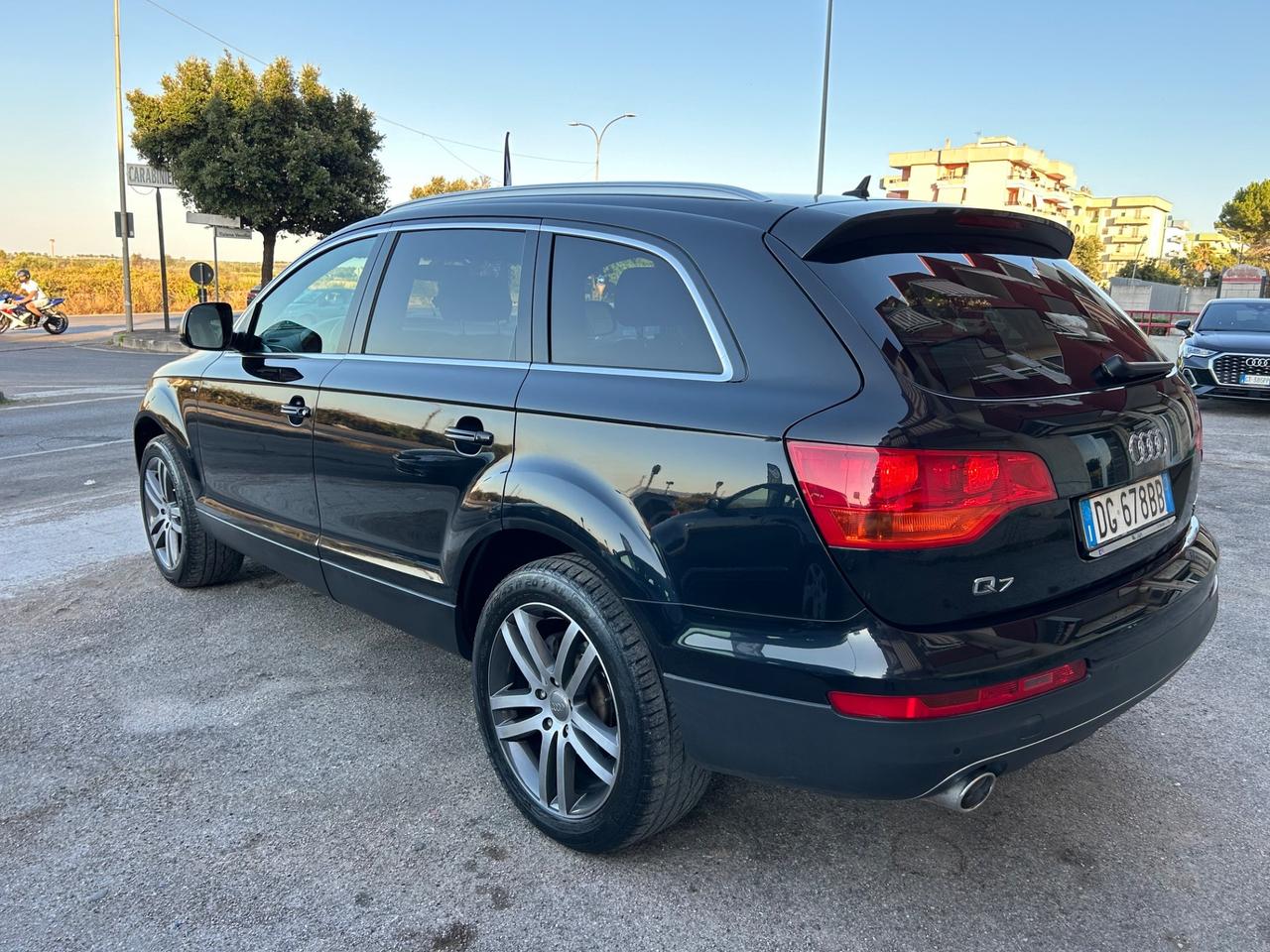 Audi Q7 3.0 V6 TDI 233CV quattro tiptronic