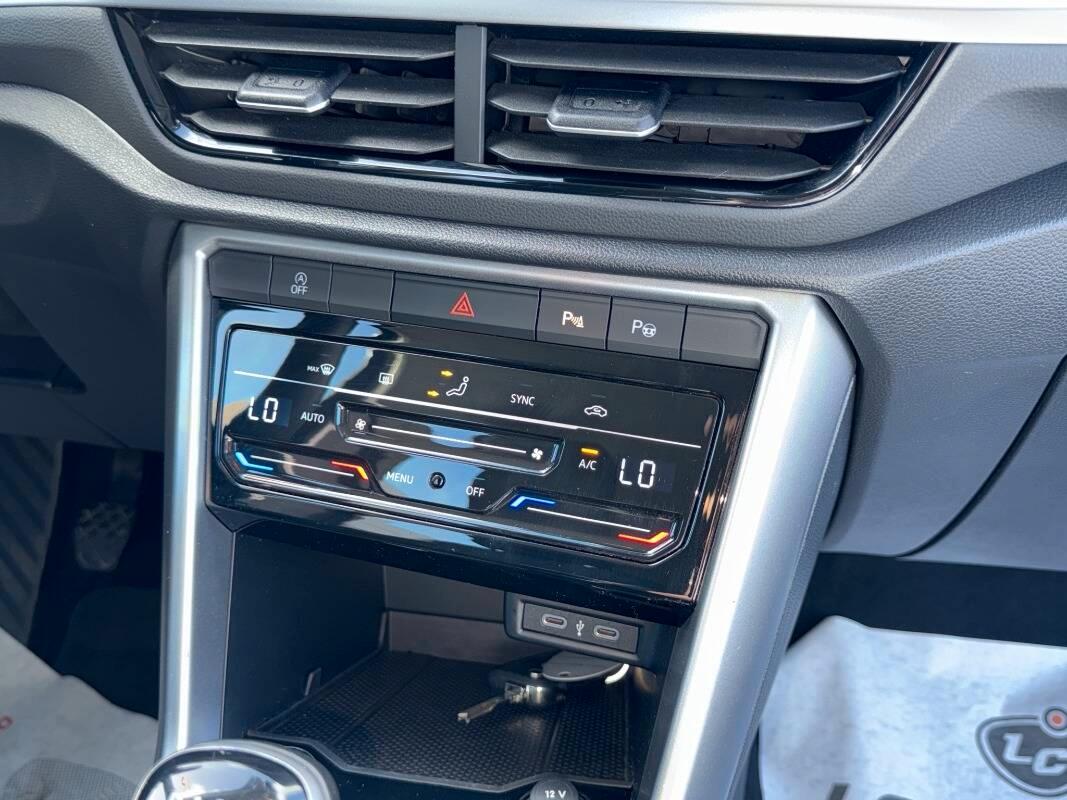 Volkswagen T-Roc 1.0 tsi Life 110cv Con TELECAMERA POSTERIORE