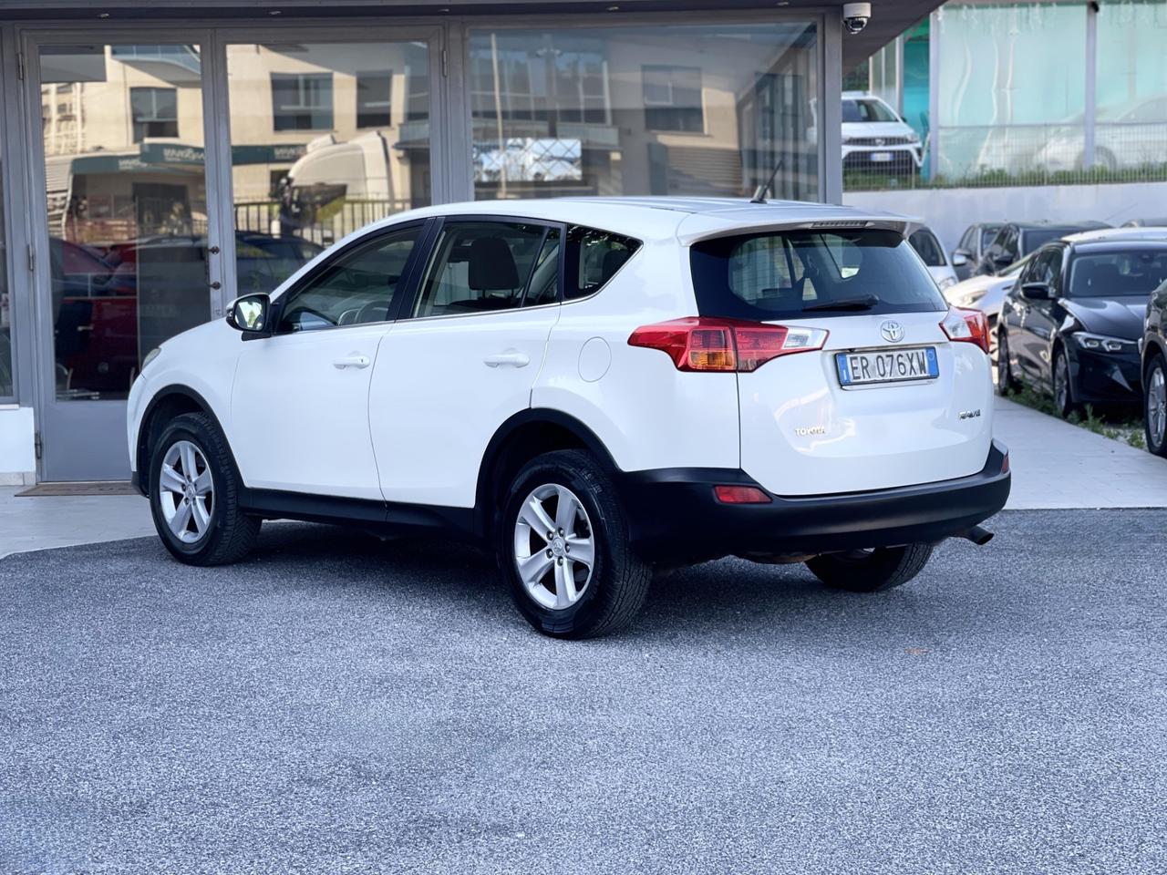 Toyota RAV 4 2.0 Diesel 124CV E5 - 2013