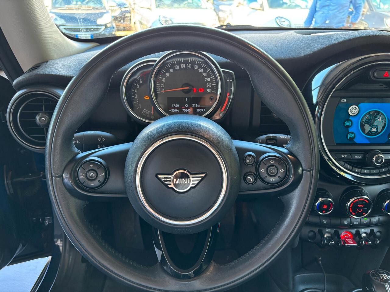 Mini Mini 1.5 One Baker Street