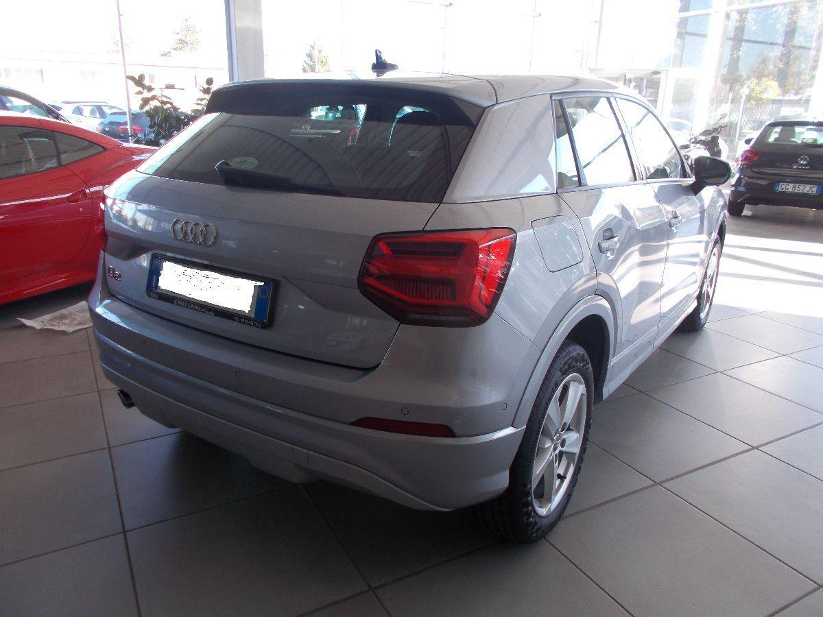 AUDI - Q2 - 30 TDI S tronic Admired