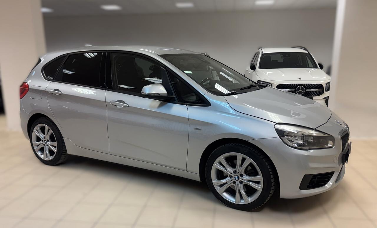 Bmw 2er Active Tourer 220d xDrive Sport aut.