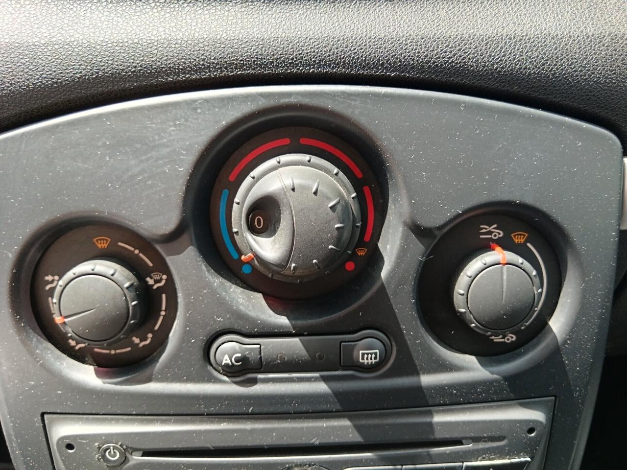 Renault Clio 1.5 DCI 85CV SPORTOUR NAVI