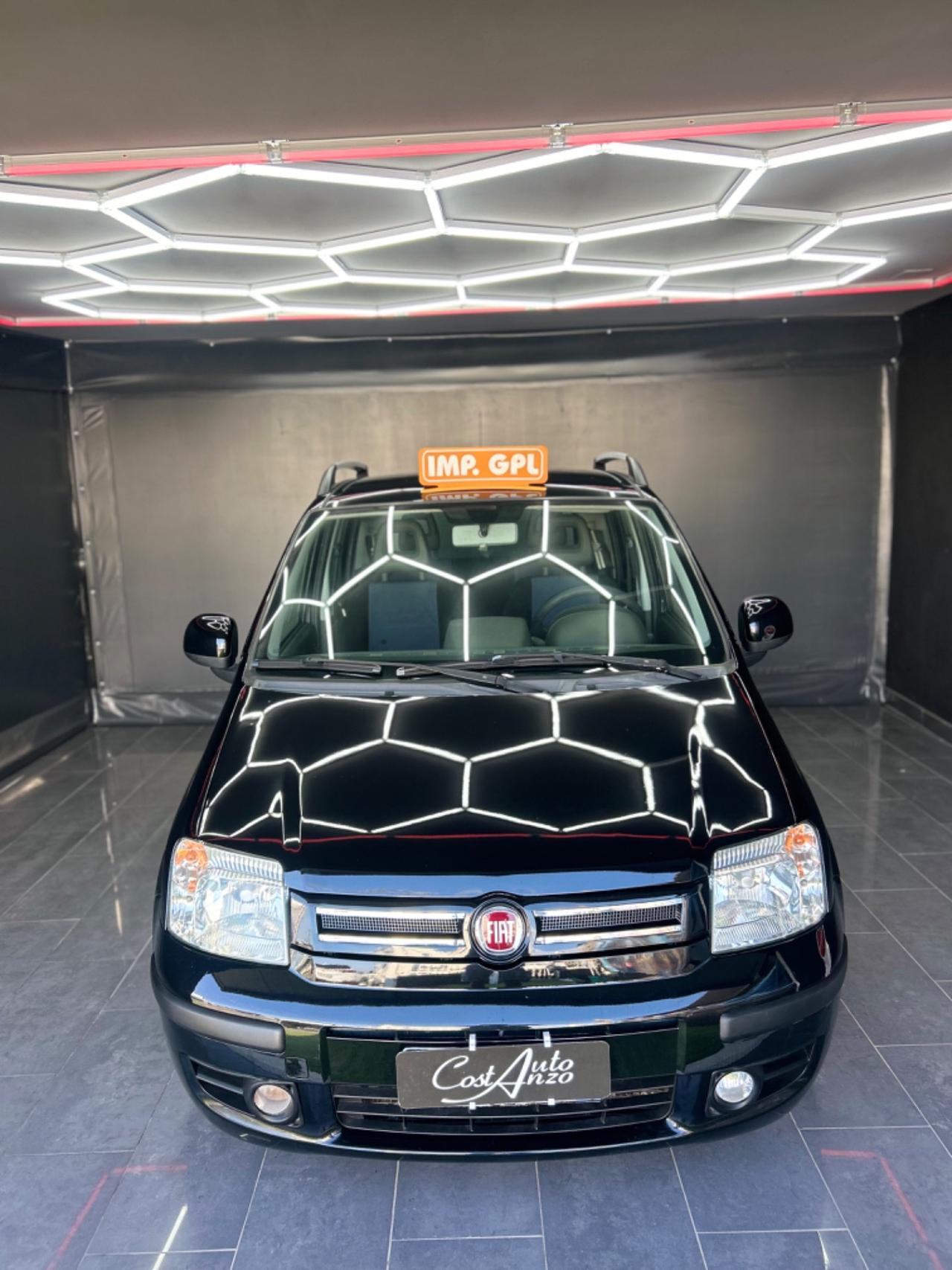 Fiat Panda 1.2 GPL Emotion Dynamic 2011