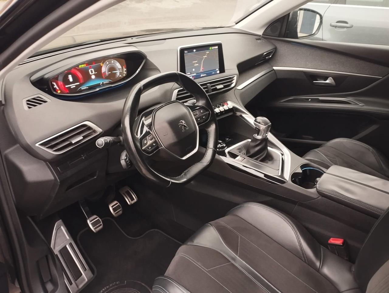 Peugeot 3008 BlueHDi 130 S&S Crossway